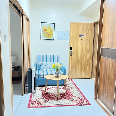 Dreamy Sunset Bay Aparthotel Manila Bagian luar foto