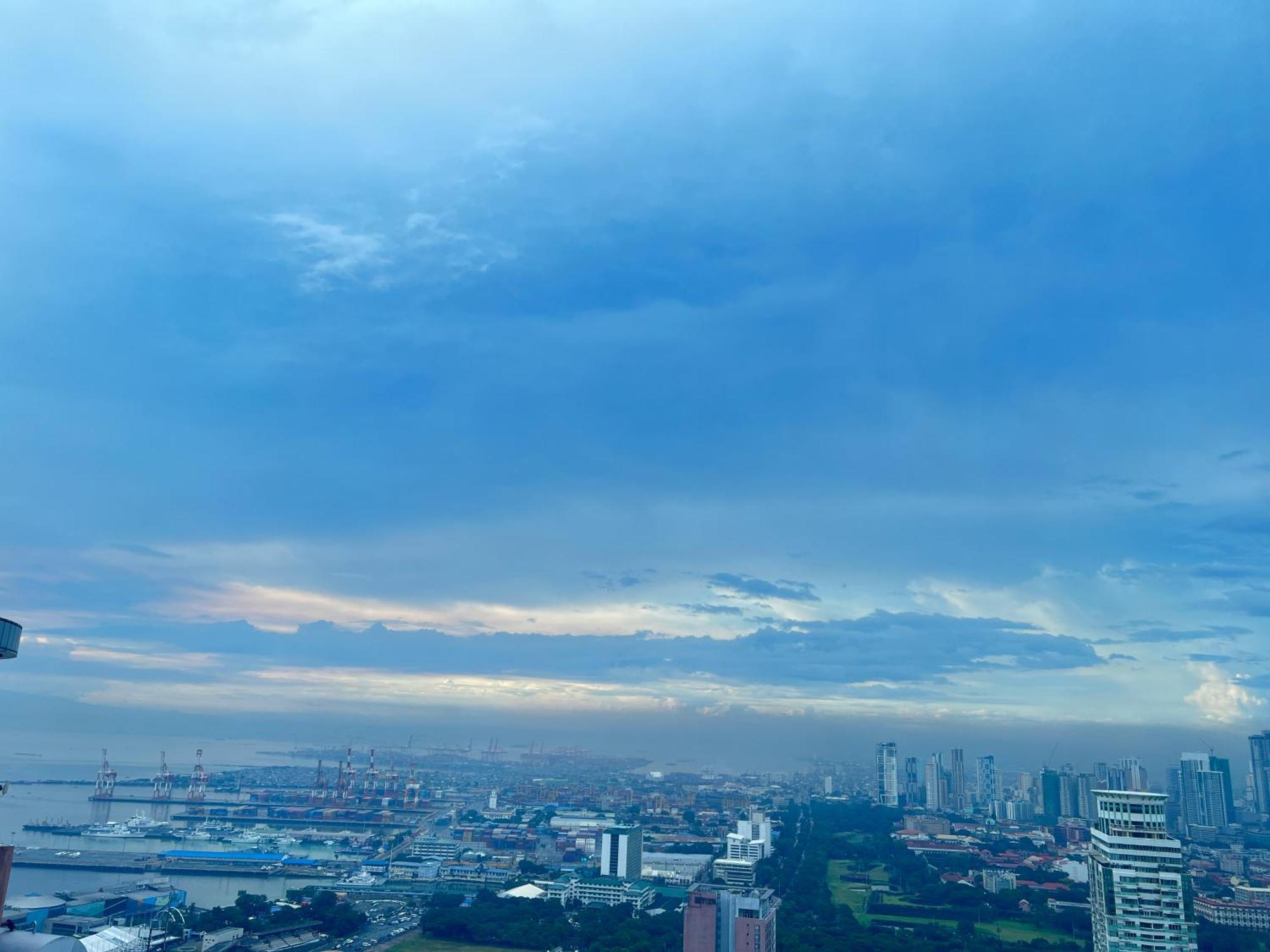 Dreamy Sunset Bay Aparthotel Manila Bagian luar foto