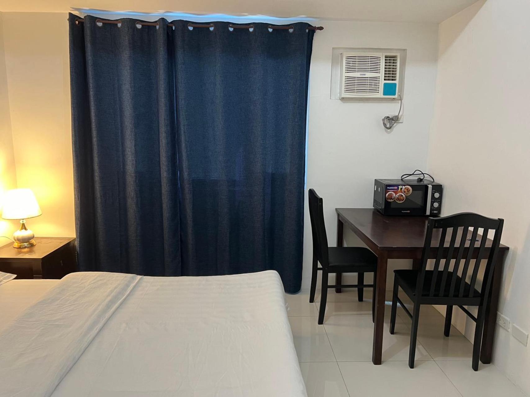 Dreamy Sunset Bay Aparthotel Manila Bagian luar foto